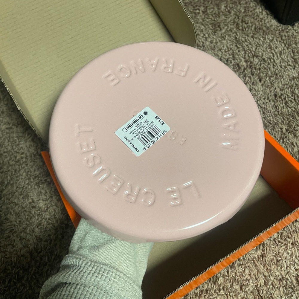 Le Creuset Chiffon Pink Trivet NIB - Picture 5 of 8